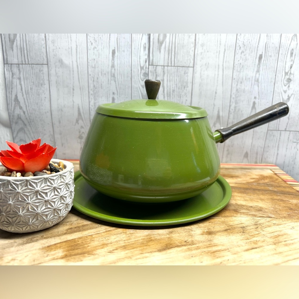 Vintage Avacado Green Enamel Fondue Pot 1960s MCM
